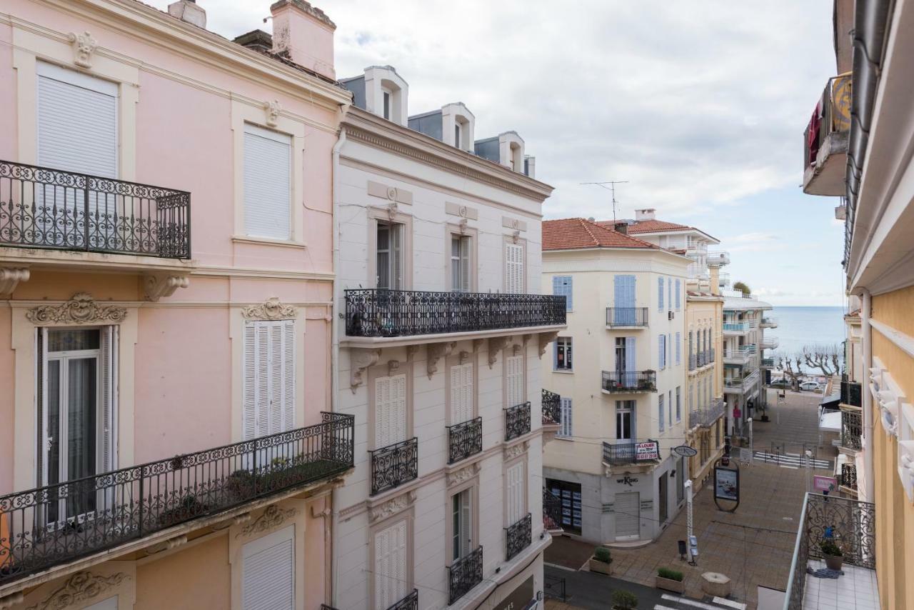 F2 Chambre En Duplex Saint-Raphael  Exterior photo